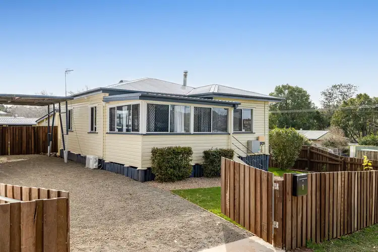 1 Gladstone Street, Newtown QLD 4350