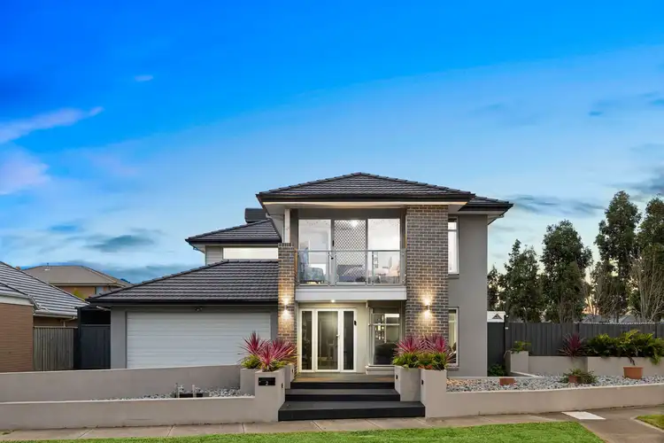 2 Attunga Grove, Werribee VIC 3030