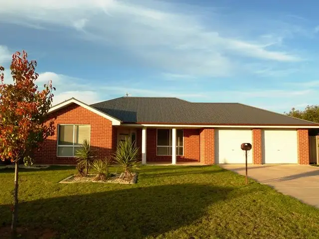 Main view of Homely house listing, 14 Carinya Street, Glenfield Park NSW 2650