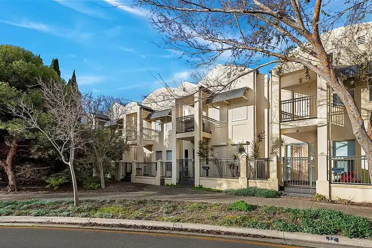 17 The Strand, Mawson Lakes SA 5095