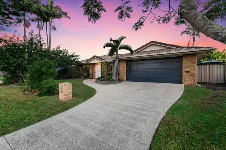6 Faye Avenue