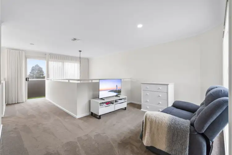 Fifth view of Homely house listing, 6 Trafalgar Place, Greenvale VIC 3059