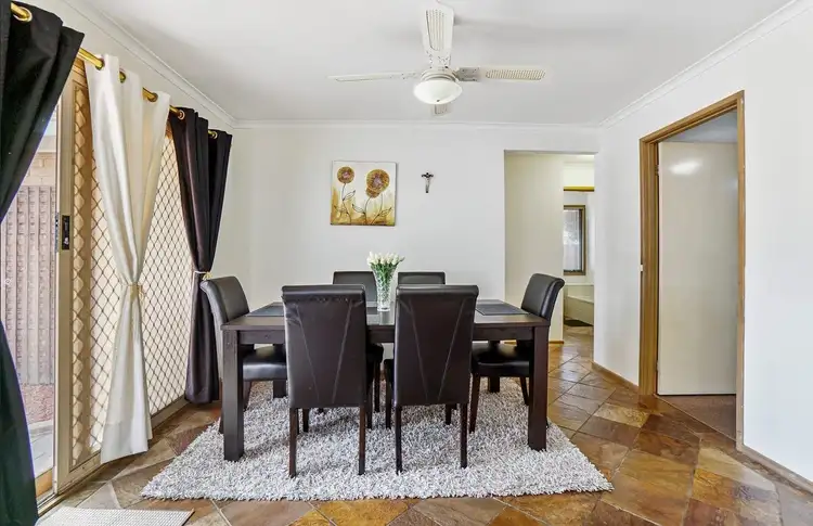 Fifth view of Homely house listing, 2 Talina Close, Hoppers Crossing VIC 3029