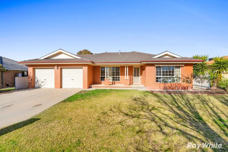 74 Yentoo Drive, Glenfield Park NSW 2650