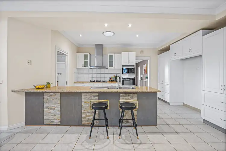Third view of Homely house listing, 11 Benson Court, Narre Warren VIC 3805