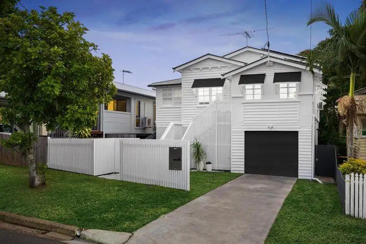8 Kismet Street, Camp Hill QLD 4152