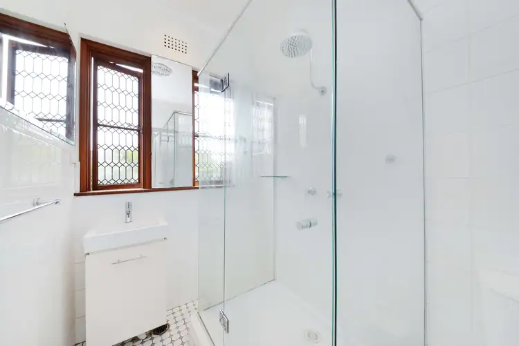 Fifth view of Homely apartment listing, 4/150 Arden Street, Coogee NSW 2034
