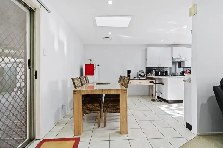 Sixth view of Homely villa listing, 28/7 Hanlon Close, Minto NSW 2566