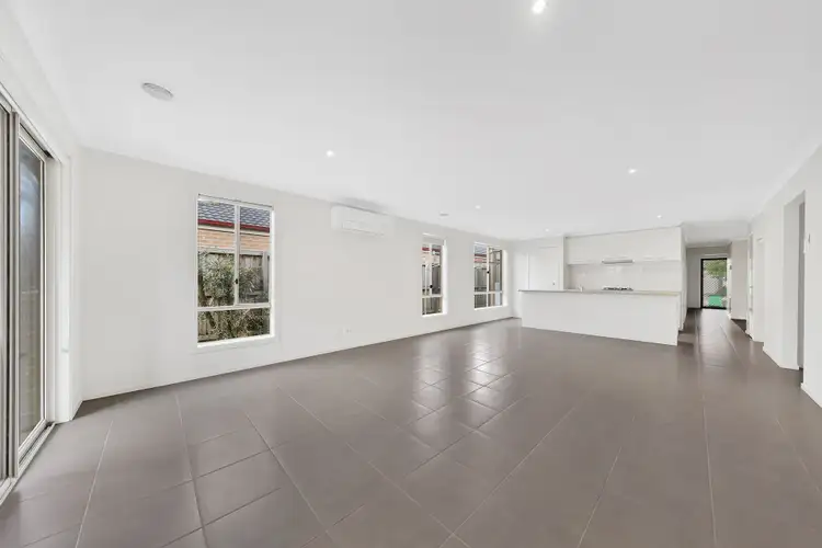 Fifth view of Homely house listing, 5 Newington Parade, Mernda VIC 3754