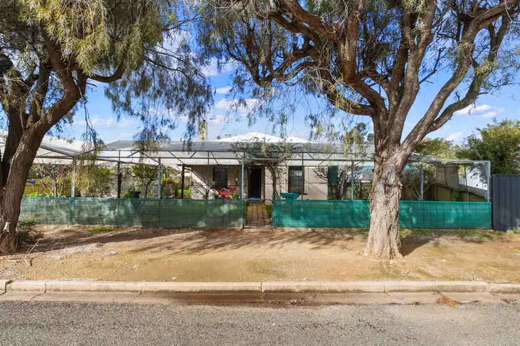 8 Collins Street, Jamestown SA 5491