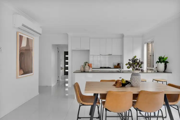 Sixth view of Homely unit listing, 8 Mercury Court, Carrum Downs VIC 3201