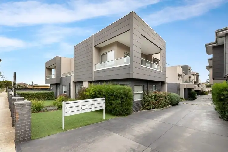 Main view of Homely house listing, 1/21 Station Road, Oak Park VIC 3046