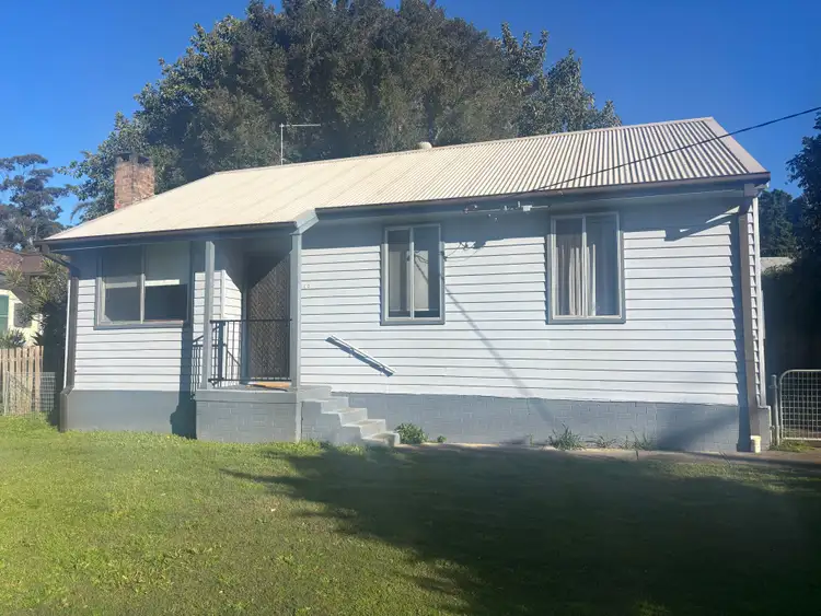 15 Mount Hall Road