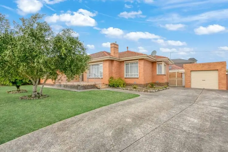 Main view of Homely house listing, 10 Rosenthal Crescent, Reservoir VIC 3073