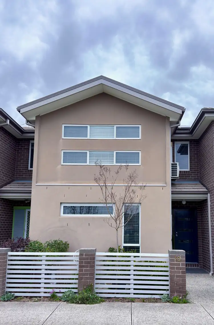 10 Hillgrove Way, Mernda VIC 3754