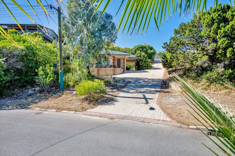 3A Allan Place, Halls Head WA 6210