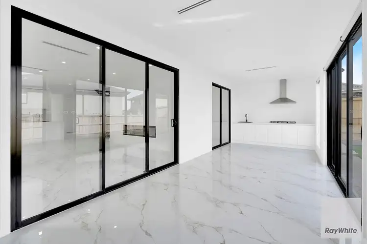 Fifth view of Homely other listing, 18 Quinta Crescent, Sunbury VIC 3429