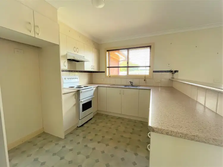 Third view of Homely unit listing, 2/5 Chester Court, Warrnambool VIC 3280