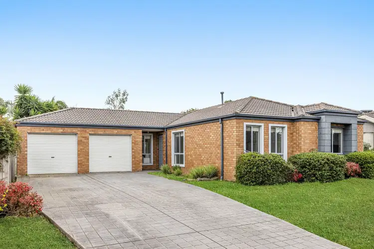5 Chin Court, Berwick VIC 3806