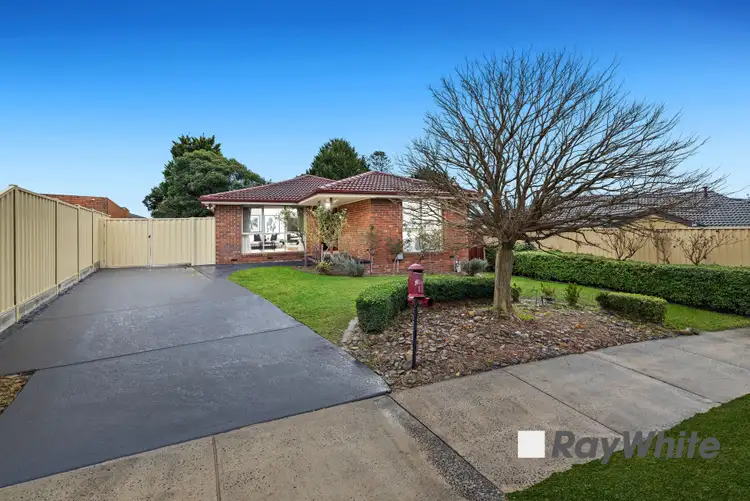 12 Ensay Court, Endeavour Hills VIC 3802