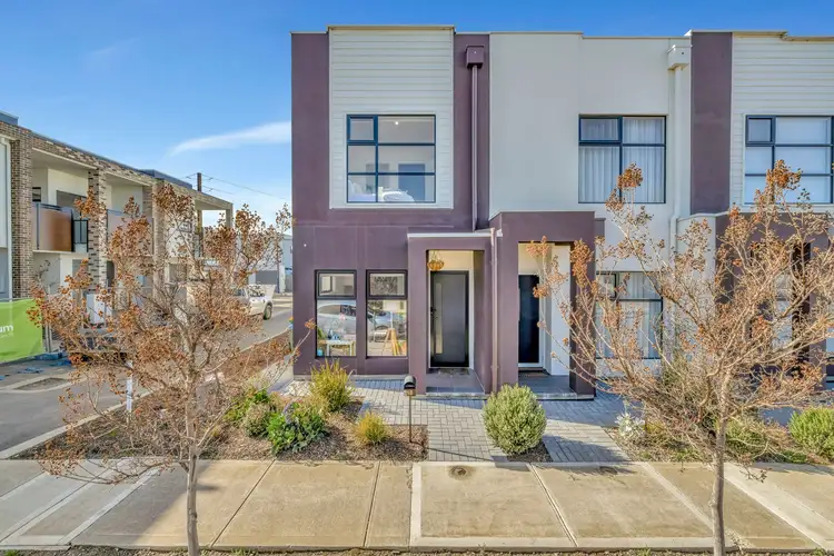 18 Stakes Street, St Clair SA 5011