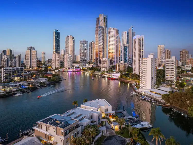 1/70 Sunrise Boulevard, Surfers Paradise QLD 4217