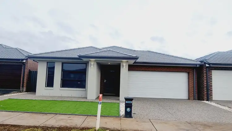6 Pintail Drive, Melton South VIC 3338