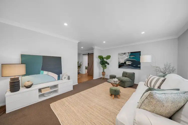 25 Parin Road, Marangaroo WA 6064