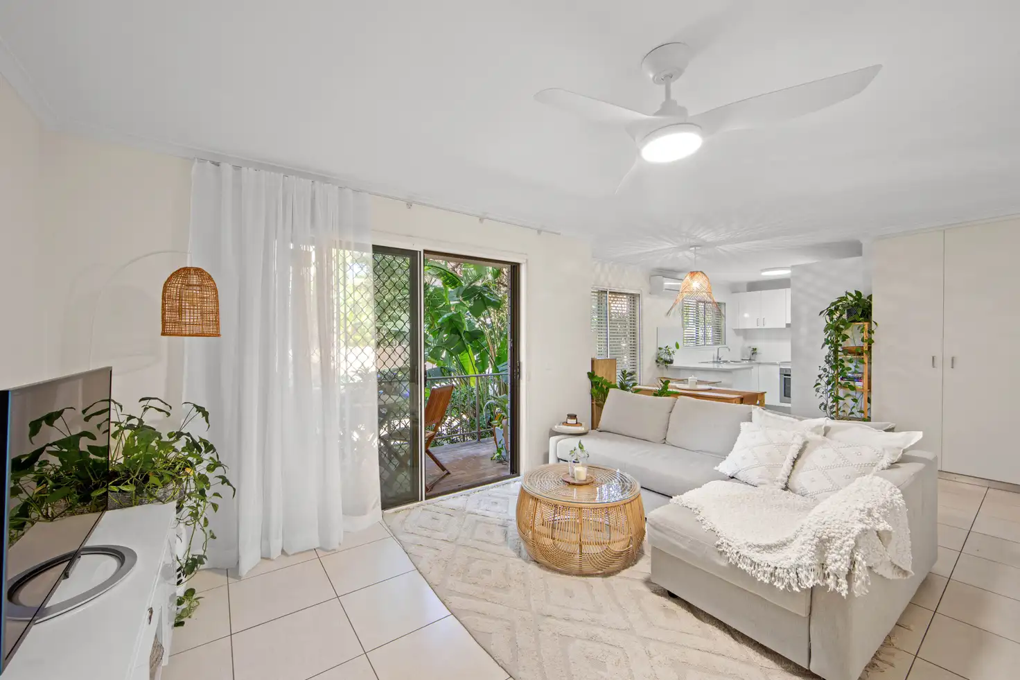 Main view of Homely unit listing, 2/16 First Avenue, Broadbeach QLD 4218