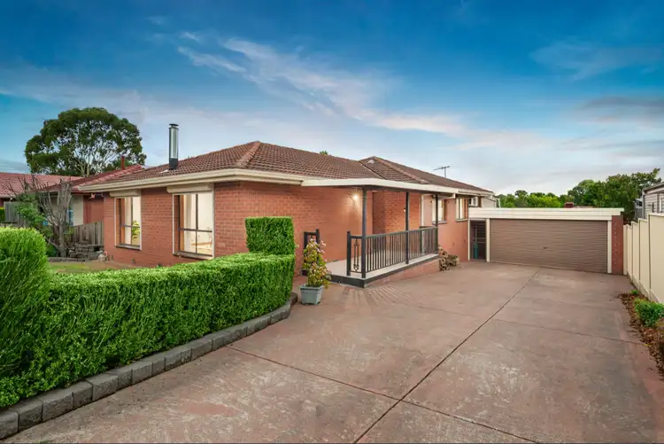 Main view of Homely house listing, 32 Thompson Circuit, Mill Park VIC 3082