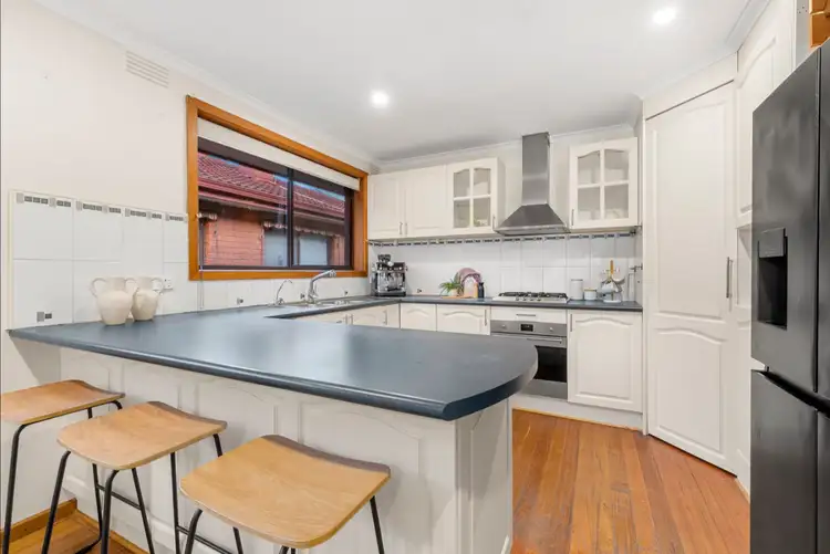 Second view of Homely house listing, 32 Thompson Circuit, Mill Park VIC 3082