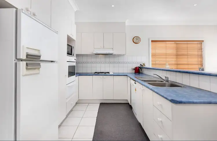 Fifth view of Homely house listing, 28 Capri Close, South Morang VIC 3752