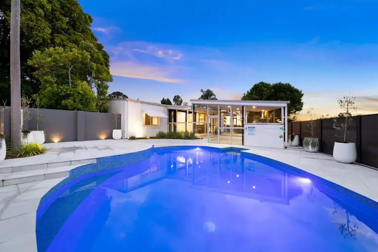 4 Hipwood Road, Hamilton QLD 4007