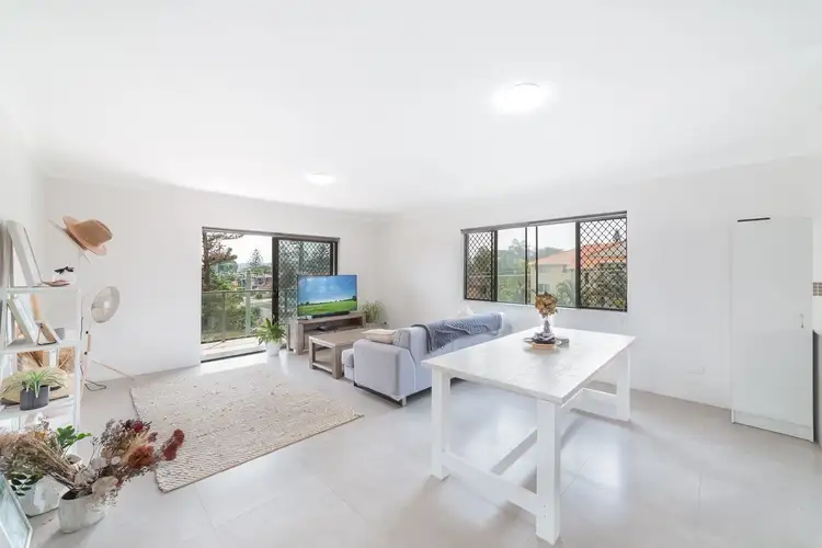 Third view of Homely unit listing, 5/6 Tallebudgera Drive, Palm Beach QLD 4221