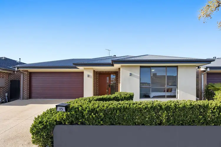 15 Malmesbury Road, Cranbourne North VIC 3977