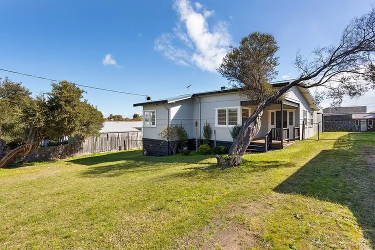 84-86 Ninth Avenue, Rosebud VIC 3939