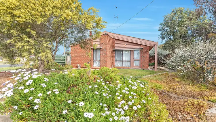 Second view of Homely house listing, 1 Amaroo Court, Echuca VIC 3564