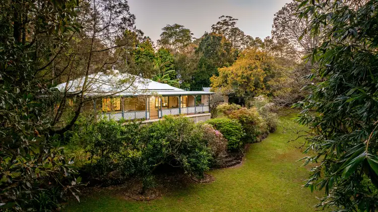 2 Treehaven Way, Maleny QLD 4552