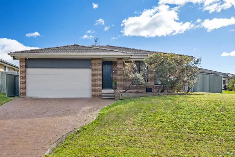 2 Cleveland Street, Cameron Park NSW 2285
