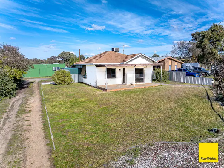 45 Cunneen Street, Long Gully VIC 3550
