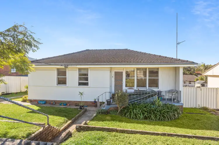 498 Northcliffe Drive