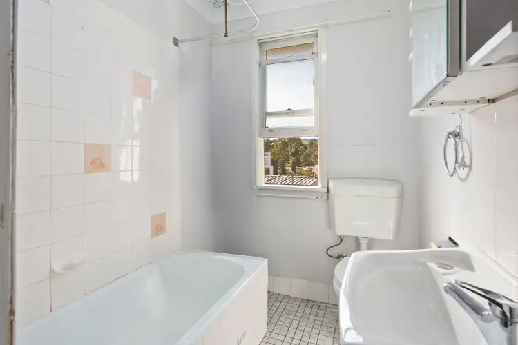 Fifth view of Homely house listing, 498 Northcliffe Drive, Berkeley NSW 2506