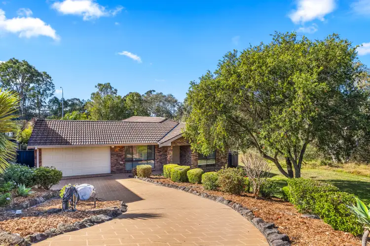 2 Batavia Place, Illawong NSW 2234