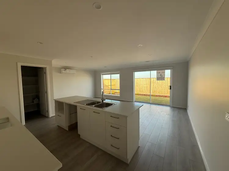 Fourth view of Homely house listing, 5 Granville Street, Manor Lakes VIC 3024