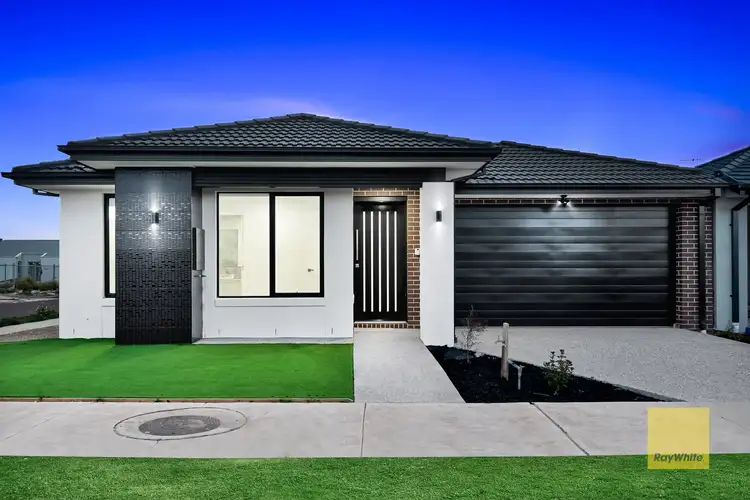 38 MANHATTAN Road, Fraser Rise VIC 3336