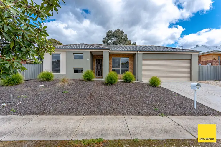20 Topaz Avenue
