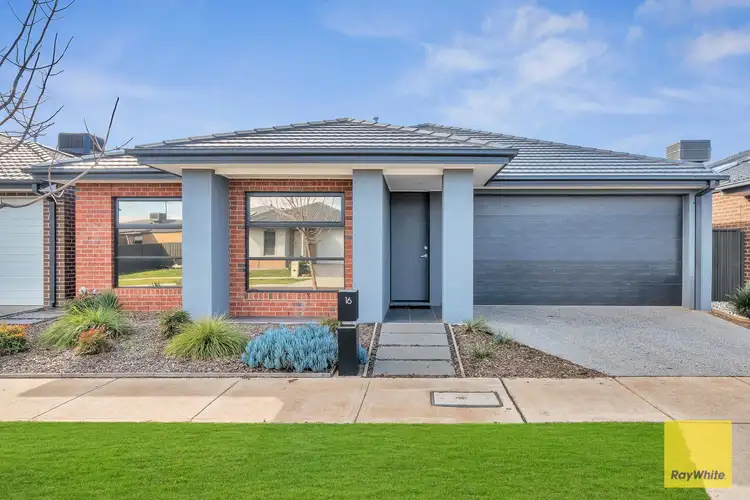 16 Coronado Crescent, Truganina VIC 3029