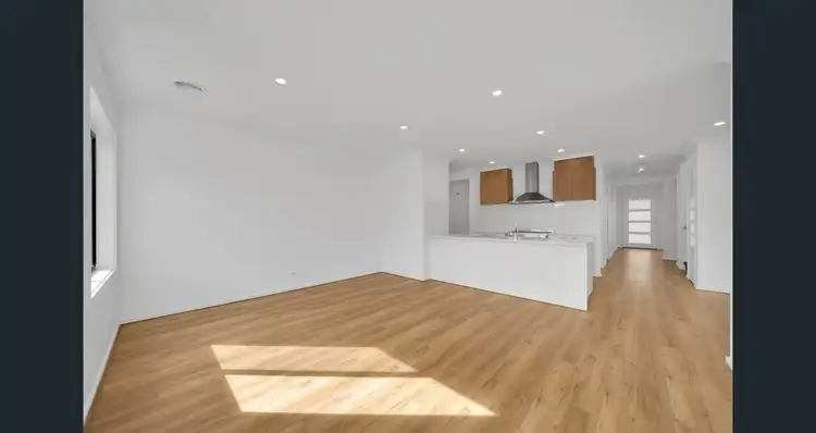 Fifth view of Homely house listing, 33 Drumchapel Crescent, Strathtulloh VIC 3338