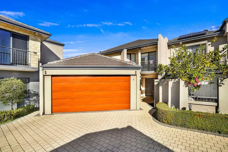 4/126 Telford Crescent, Stirling WA 6021