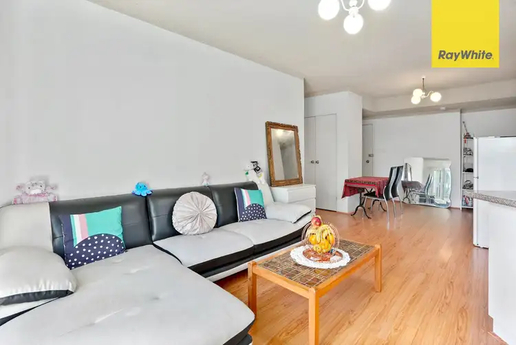 2/18 Thomas May Place, Westmead NSW 2145